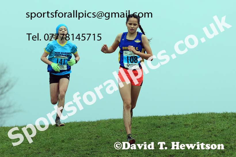 Girls under-13s 2023 North Eastern Cross Country Champs., Temple Park, South Shields. Photo: David T. Hewitson/Sports for All Pics